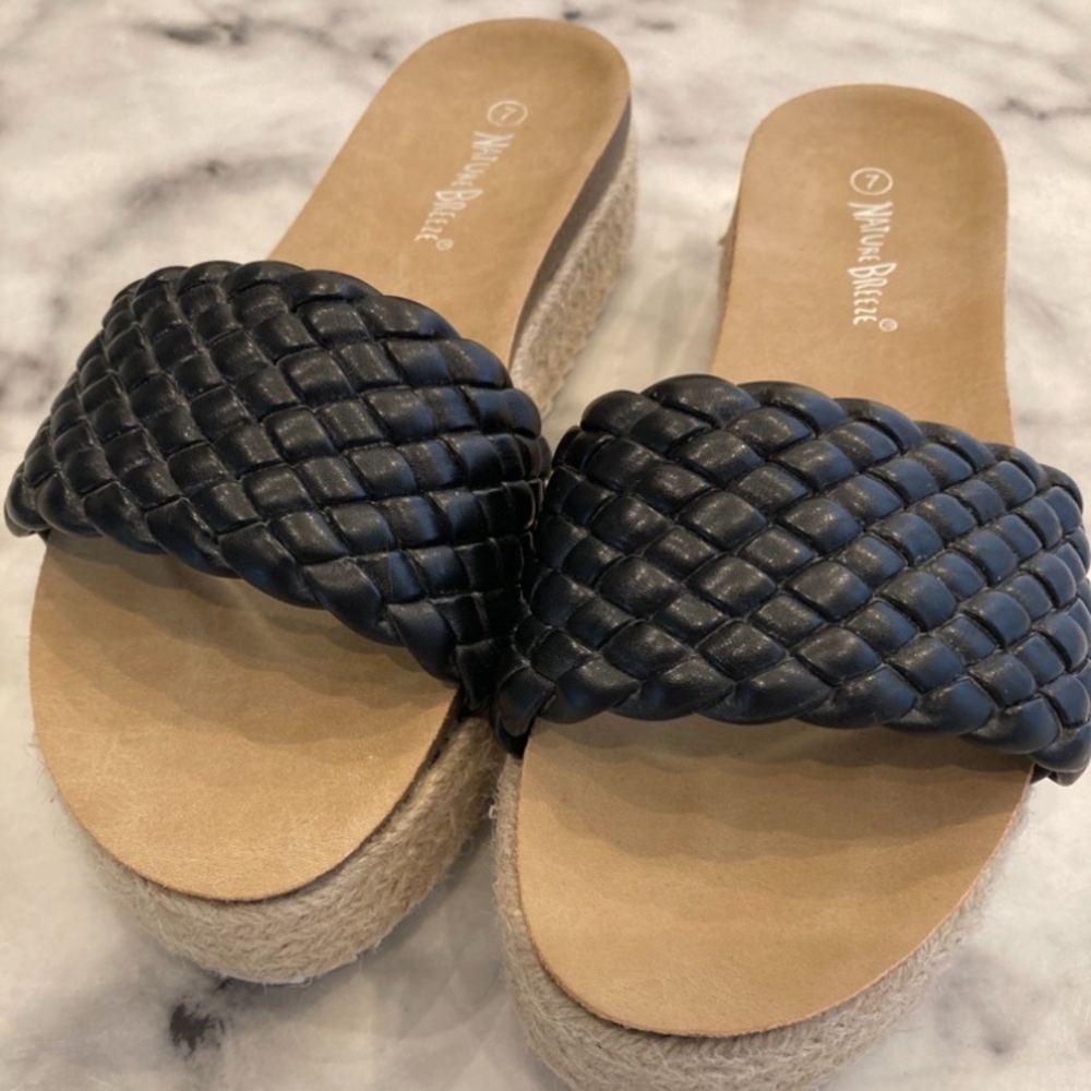 Nature Breeze Black Woven Sandals
